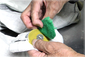 特殊なボタンはカバーをして